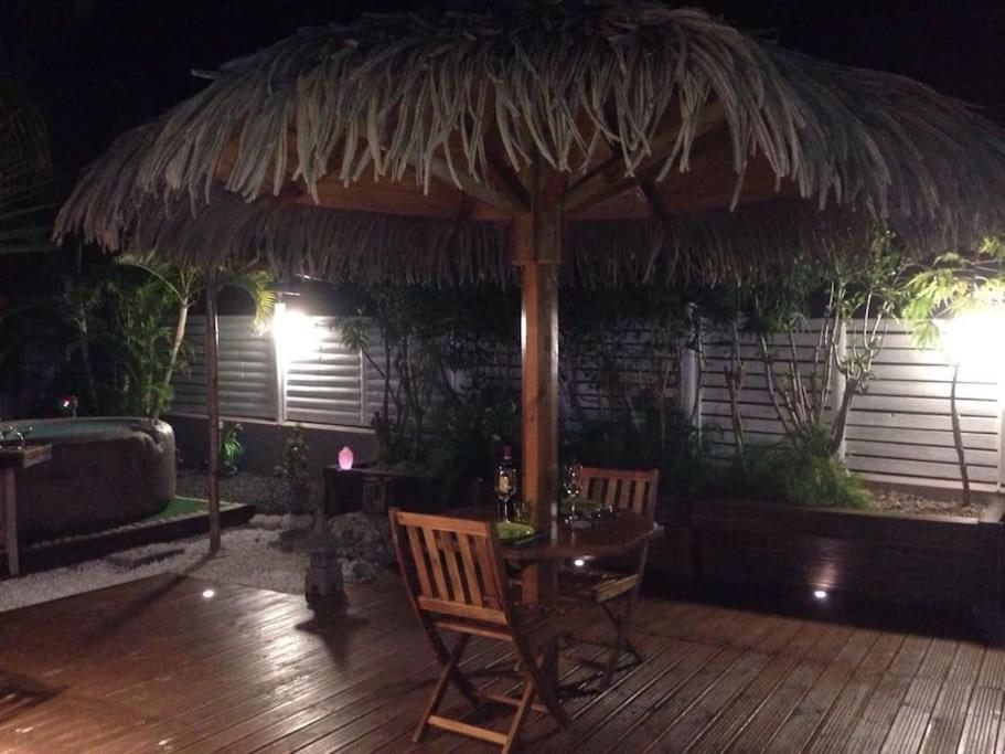 Charmant Bungalow Un P'Tit Coin De Paradis Saint-Francois  Ngoại thất bức ảnh